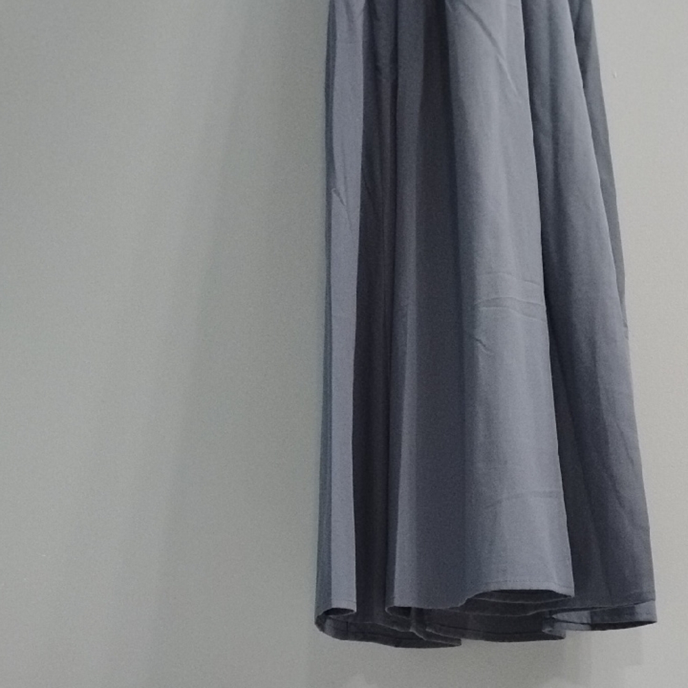 NWT BTFBM Dusty Blue Maxi Dress with Front Keyhole Size Small - Picture 6 of 7
